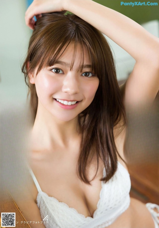 Asuka Kawazu 川津明日香, Shonen Sunday 2021 No.16 (週刊少年サンデー 2021年16号) No.c821c3